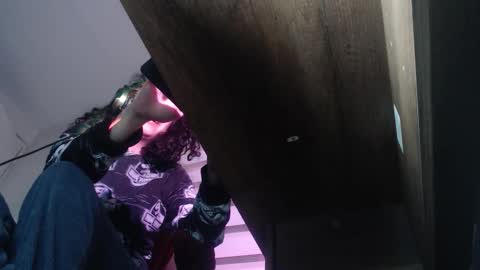 Snapshot of miss_carmila chatting on November 30, 1:20 am Miss Carmila online show from November 30, 1:20 am