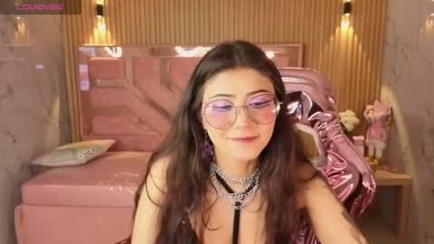 Snapshot of miss_devil_s chatting on March 14, 3:23 am miss_devil_s online show from March 14, 3:23 am
