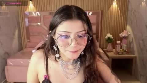 Snapshot of miss_devil_s chatting on March 24, 3:11 am miss_devil_s online show from March 24, 3:11 am