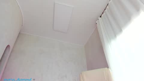 Snapshot of miss_diamond__ chatting on December 5, 10:33 am miss_diamond__ online show from December 5, 10:33 am