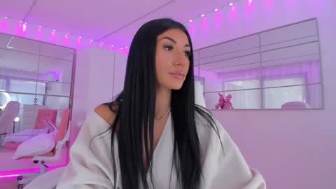 Snapshot of miss_diamond__ chatting on April 9, 8:09 am miss_diamond__ online show from April 9, 8:09 am