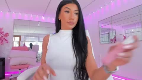 Snapshot of miss_diamond__ chatting on April 27, 7:50 am miss_diamond__ online show from April 27, 7:50 am
