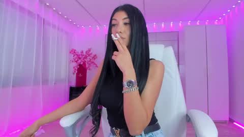 Snapshot of miss_diamond__ chatting on May 9, 5:56 am miss_diamond__ online show from May 9, 5:56 am