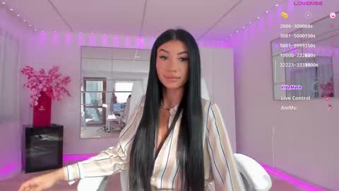 Snapshot of miss_diamond__ chatting on May 12, 5:26 am miss_diamond__ online show from May 12, 5:26 am