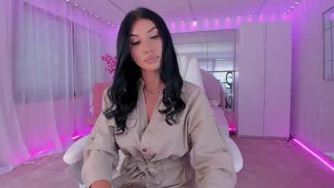 Snapshot of miss_diamond__ chatting on July 27, 7:15 am miss_diamond__ online show from July 27, 7:15 am