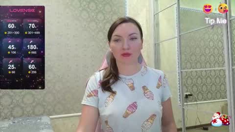 Snapshot of miss_divora chatting on February 7, 8:56 pm miss_divora online show from February 7, 8:56 pm
