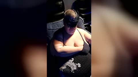 Snapshot of miss_ella_rose chatting on July 17, 4:52 am miss_ella_rose online show from July 17, 4:52 am