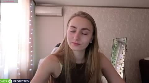 Emily online show from July 10, 1:21 am