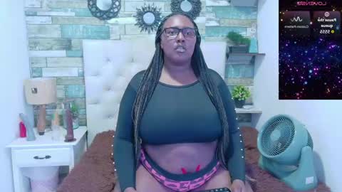 miss_evans_ online show from May 14, 2:57 pm