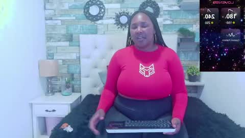 miss_evans_ online show from May 28, 1:30 pm