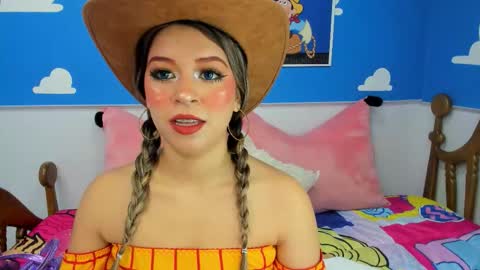 Evoleth online show from October 31, 11:00 am