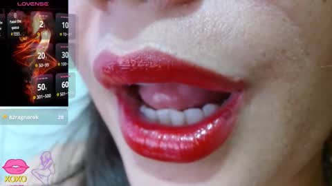 Miss Evoleth online show from October 24, 4:25 pm