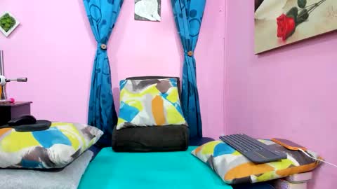 Snapshot of miss_flora chatting on March 18, 10:02 pm Monica Patricia online show from March 18, 10:02 pm