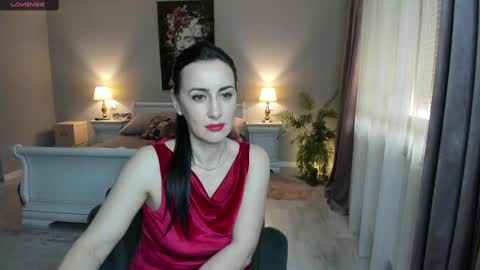 Snapshot of miss_giulia chatting on February 10, 10:42 am Miss Giulia online show from February 10, 10:42 am
