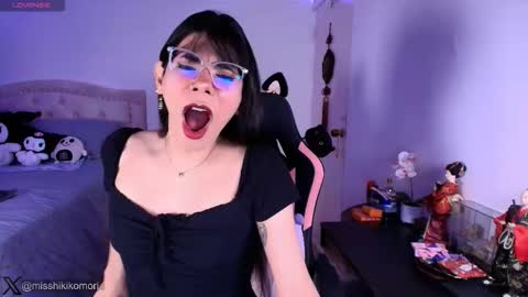 Asami  online show from March 20, 5:45 am