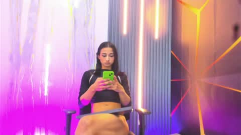 miss_isa19 online show from May 25, 12:33 pm