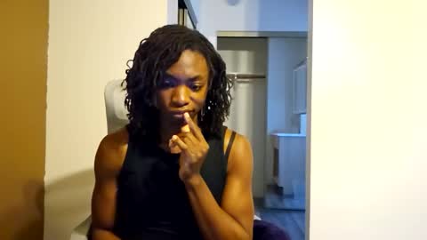 Miss Ivory online show from February 24, 1:03 am