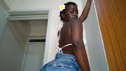 Snapshot of miss_jamilla255 chatting on November 5, 7:08 am SensuElle WHAT I DONT SHOW HERE... YOULL ONLY SEE IN PRIVATE online show from November 5, 7:08 am