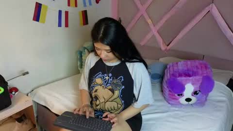 Snapshot of miss_japan_ chatting on July 13, 8:00 pm Japo online show from July 13, 8:00 pm