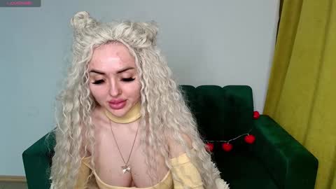 Snapshot of miss_kiten chatting on January 31, 10:31 pm miss_kiten online show from January 31, 10:31 pm