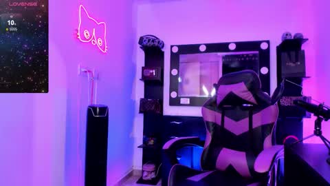 Miss Kittyn online show from February 25, 1:04 am