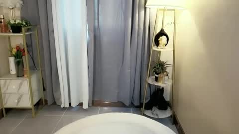 Snapshot of miss_kyrstyn chatting on May 1, 1:54 am miss_kyrstyn online show from May 1, 1:54 am