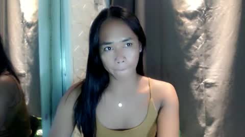 Snapshot of miss_lharsxx chatting on May 17, 9:44 pm Call me Lhars online show from May 17, 9:44 pm