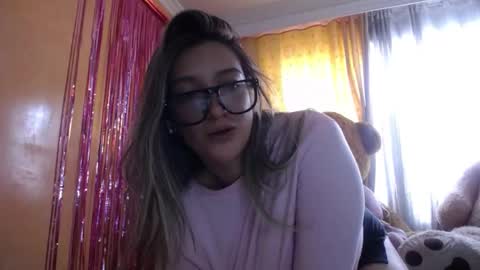 lilieth  online show from March 12, 3:29 pm