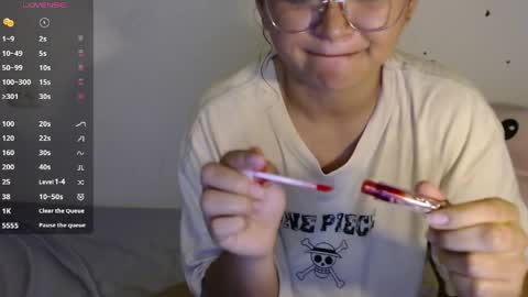Snapshot of miss_ly_ chatting on April 12, 8:03 pm ly independent model online show from April 12, 8:03 pm