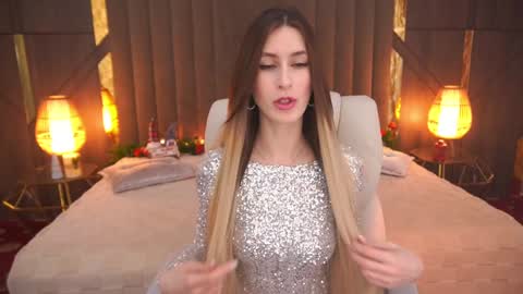 Snapshot of miss_martini chatting on January 8, 7:13 am online show from January 8, 7:13 am