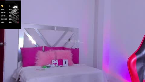   online show from May 28, 12:13 pm