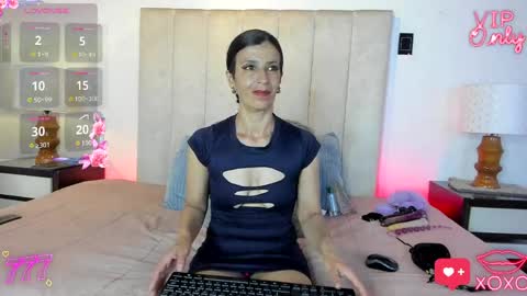 miss_milf_ online show from April 2, 7:44 pm