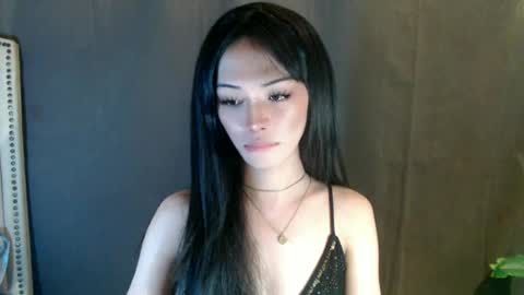 Snapshot of miss_moheera_xxx chatting on June 24, 6:18 pm Moheera online show from June 24, 6:18 pm