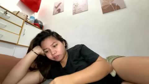 Snapshot of miss_peachyxxx chatting on May 22, 7:15 am Lyn online show from May 22, 7:15 am