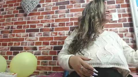 Miss Pecados online show from May 25, 7:20 pm