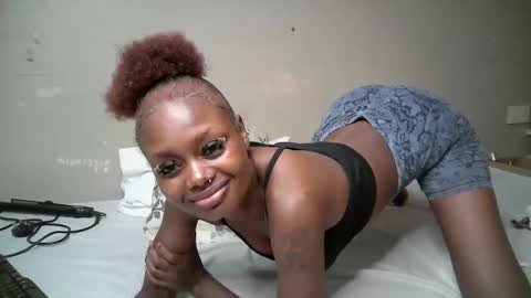 miss_pretty01 online show from April 24, 12:51 pm