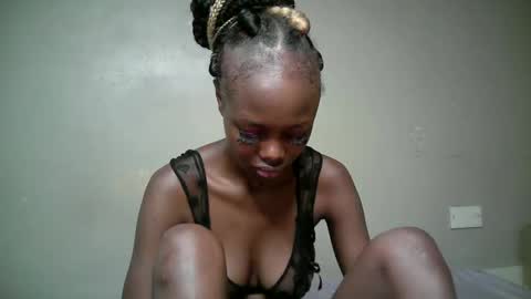 Snapshot of miss_pretty1 chatting on March 1, 4:42 pm miss_pretty1 online show from March 1, 4:42 pm