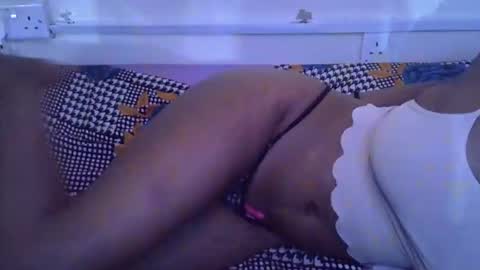 miss_rihanna2 online show from January 15, 7:50 pm