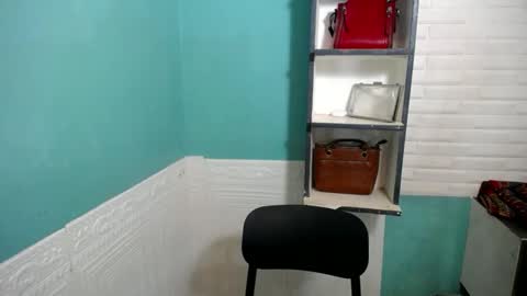 Snapshot of miss_rona_xoxo chatting on March 16, 1:15 pm Rona online show from March 16, 1:15 pm