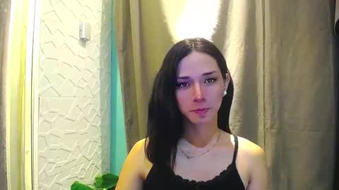 Snapshot of miss_rona_xoxo chatting on March 30, 11:22 am Rona online show from March 30, 11:22 am