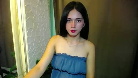 Snapshot of miss_rona_xoxo chatting on April 12, 9:58 am Rona online show from April 12, 9:58 am