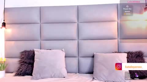 Snapshot of miss_ross_ chatting on November 9, 3:38 am onlyfanskataleyaross online show from November 9, 3:38 am