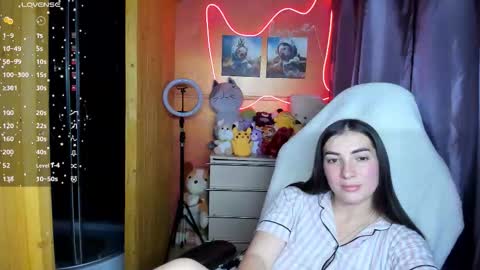 Snapshot of miss_tasy chatting on September 15, 11:10 am Melanie January 15th is my birthday there will be an interesting show online show from September 15, 11:10 am