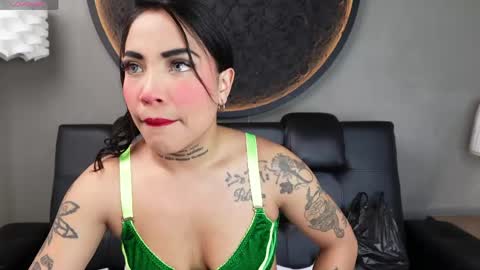 Vaiolette online show from June 3, 11:02 am