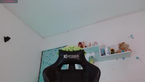 hanna    online show from March 7, 2:52 am