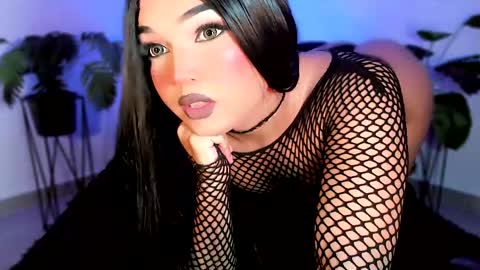 miss_zz online show from May 22, 7:19 pm