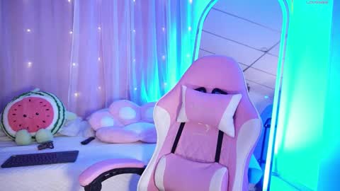 missara_ online show from February 20, 1:46 am