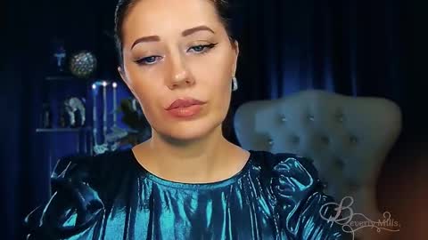 The divine Beverly online show from May 1, 5:12 am