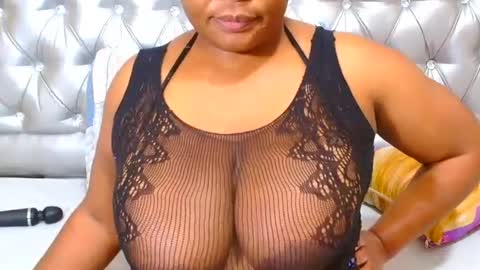 missboobsxx online show from July 3, 6:14 pm