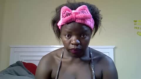 misscandy352_ online show from March 25, 1:00 am